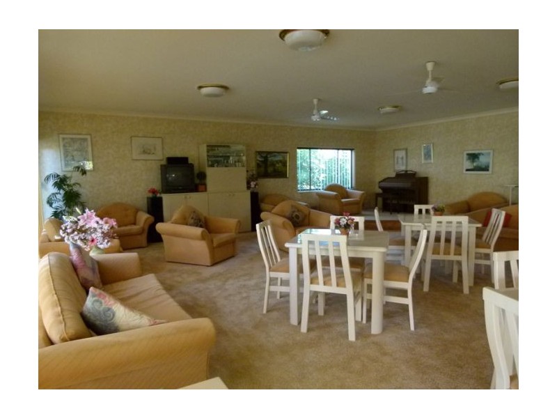 @/37 St Kevins Ave, Benowa QLD 4217