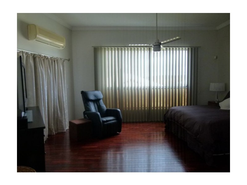 Varsity Lakes QLD 4227