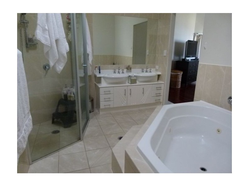 Varsity Lakes QLD 4227