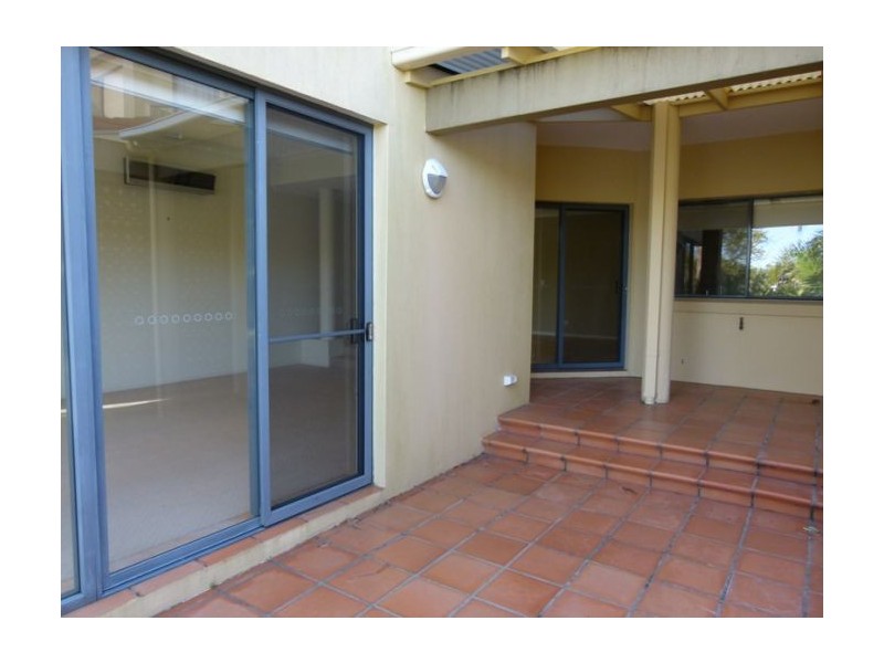 Clear Island Waters QLD 4226