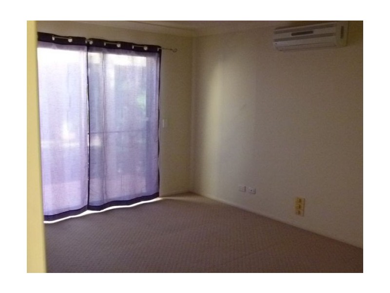 Clear Island Waters QLD 4226