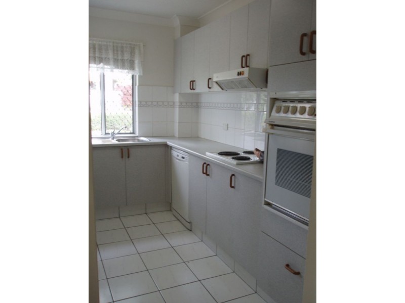 @/194 Marine Parade, Labrador QLD 4215