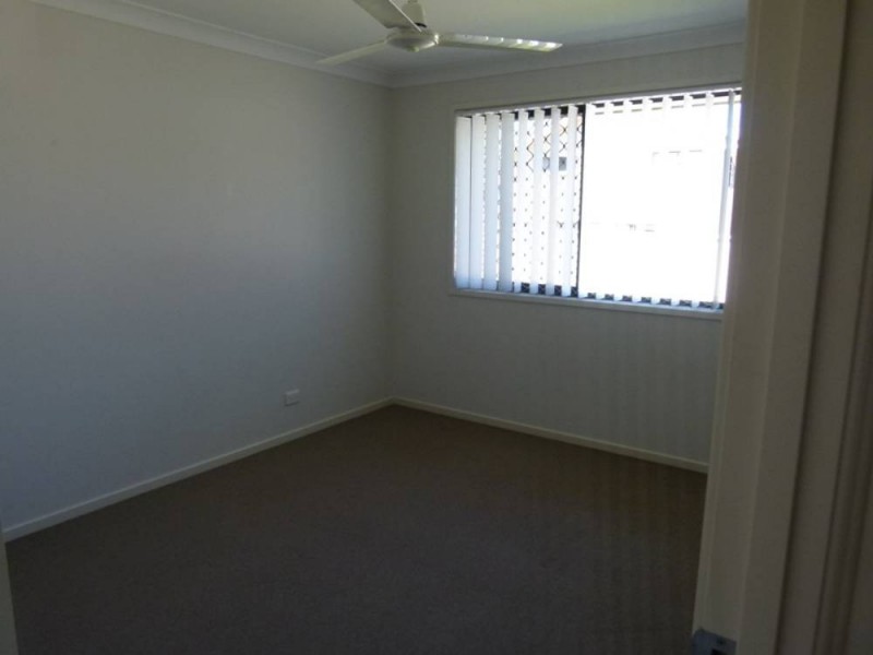 16 Stringybark Drive, Molendinar QLD 4214