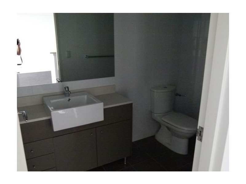 2304/4 Como Crescent, Southport QLD 4215