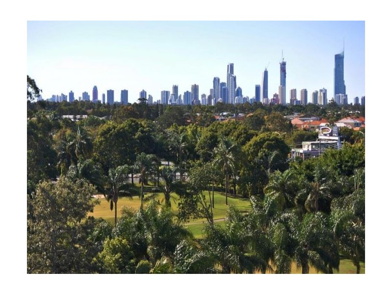 Clear Island Waters QLD 4226