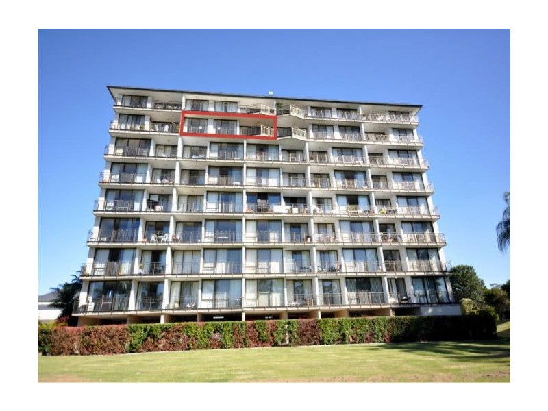 Clear Island Waters QLD 4226