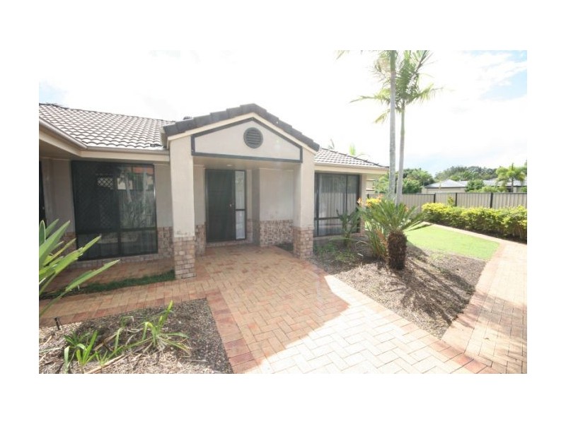 1 Gumleaf Drive, Molendinar QLD 4214