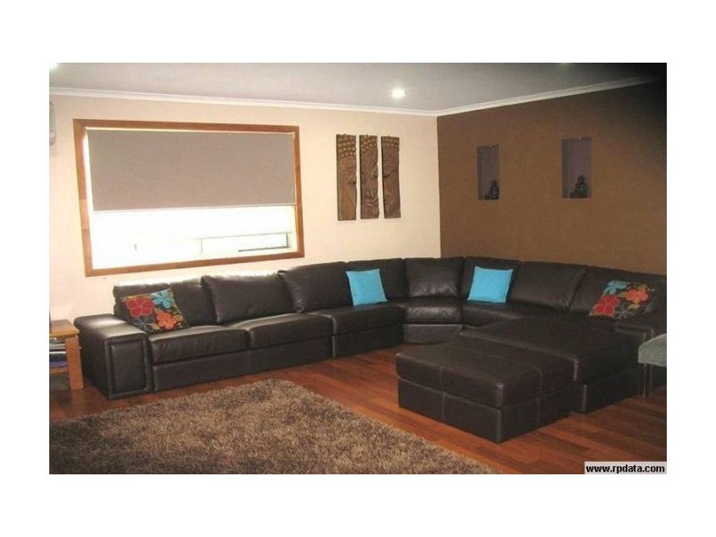 109 Kindra Avenue, Southport QLD 4215