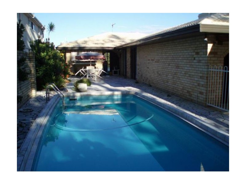 Isle Of Capri QLD 4217