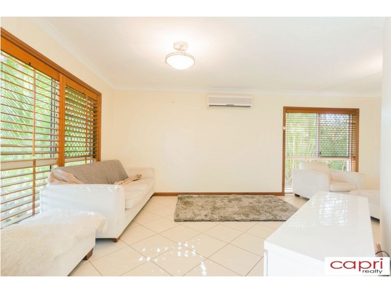 3 Wattlebrush Grove, Molendinar QLD 4214