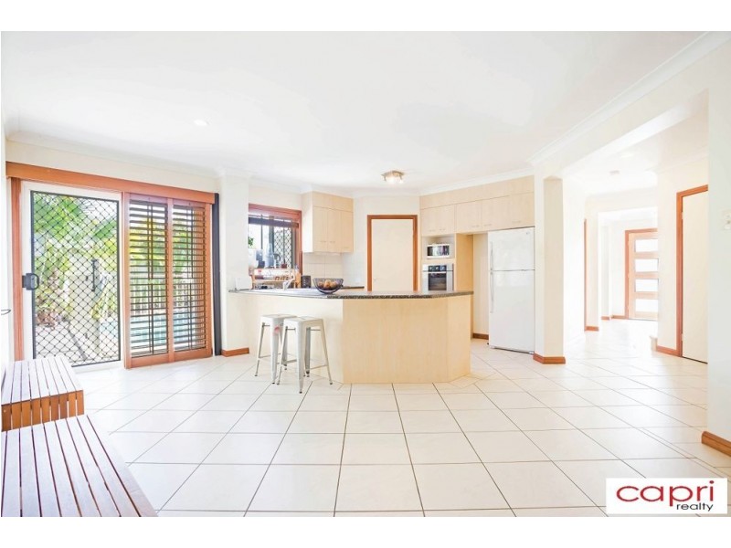 3 Wattlebrush Grove, Molendinar QLD 4214
