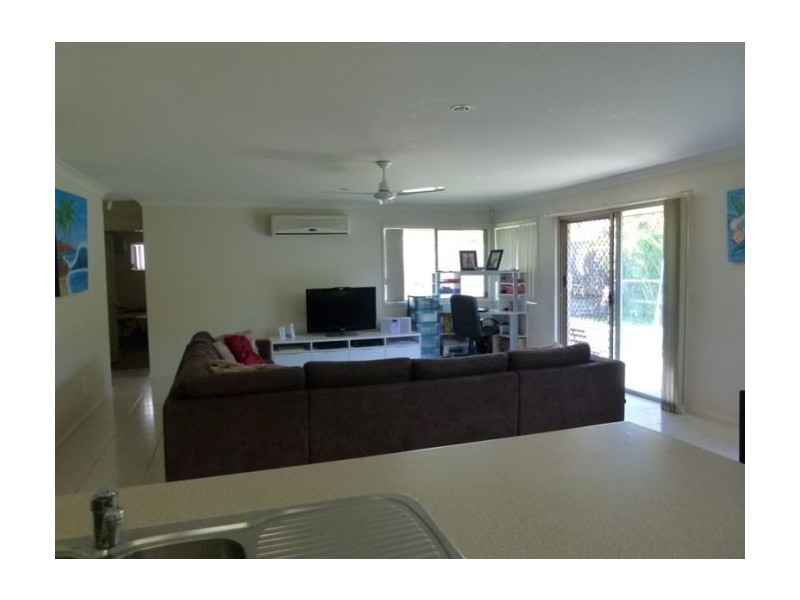 24 Silkwood Way, Molendinar QLD 4214
