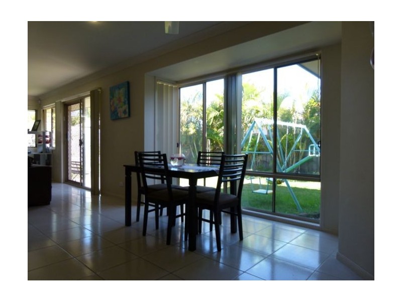 24 Silkwood Way, Molendinar QLD 4214