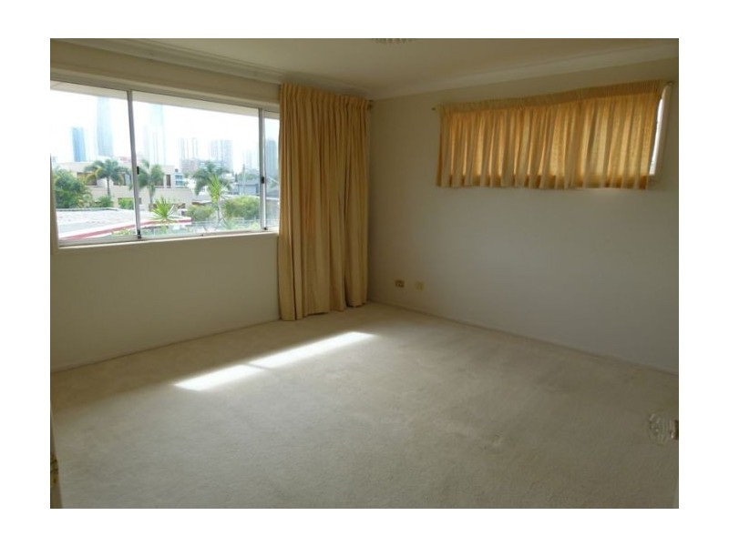 Isle Of Capri QLD 4217