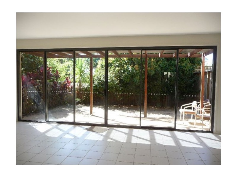 8,6 Egerton street, Southport QLD 4215