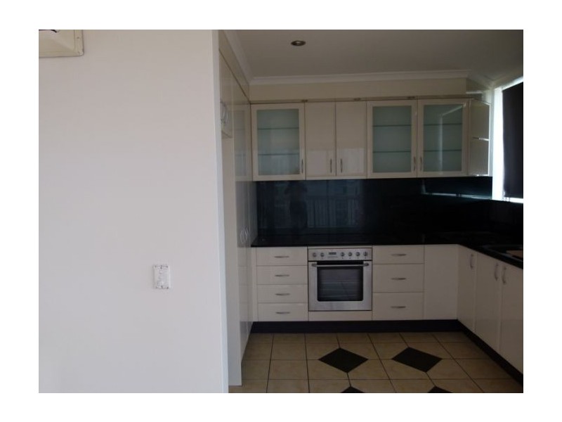 152/ 32 Riverview Parade, Surfers Paradise QLD 4217