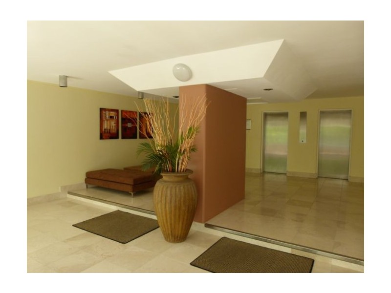 152/ 32 Riverview Parade, Surfers Paradise QLD 4217