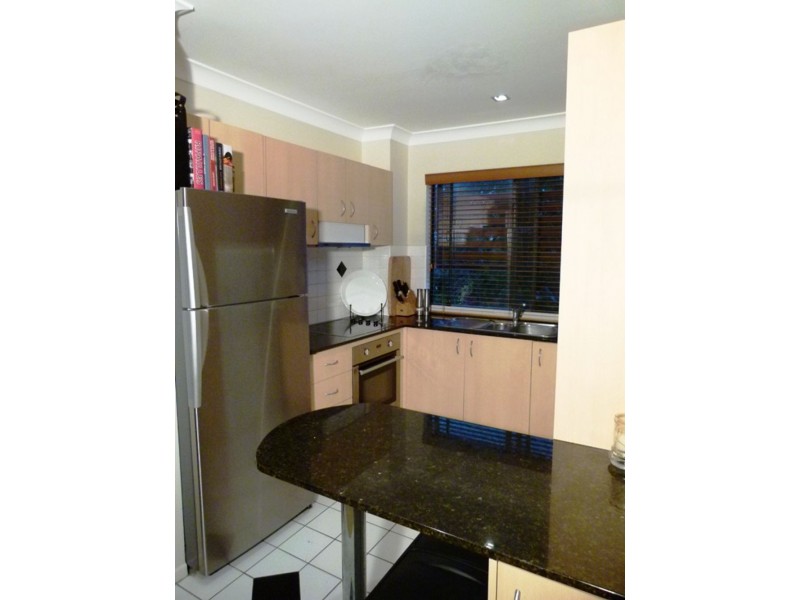 7/31 Middle Street, Labrador QLD 4215