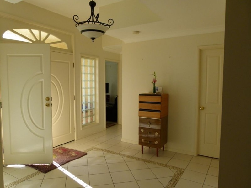 19 Rosegum Drive, Molendinar QLD 4214