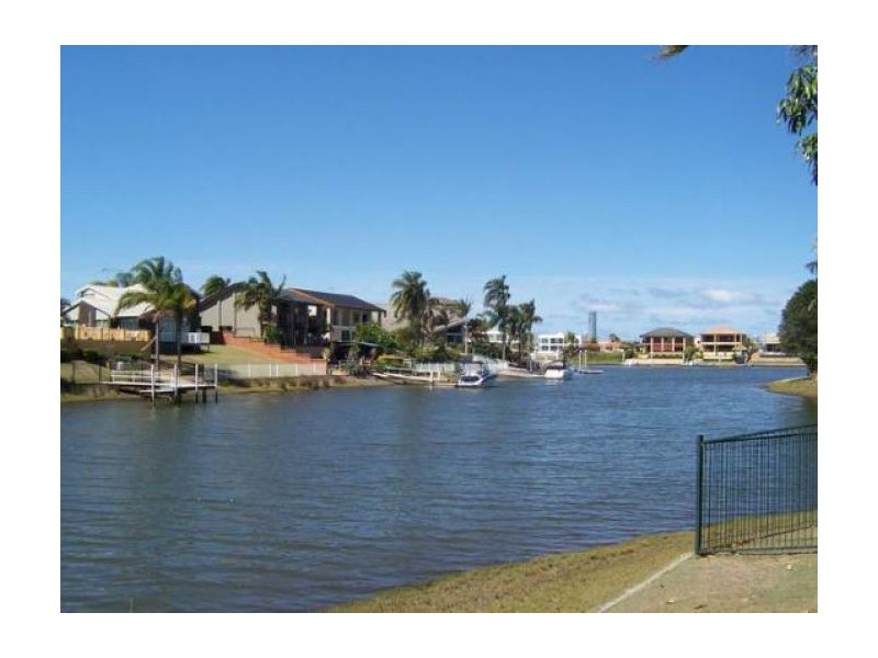 31 Gregory Drive, Carrara QLD 4211