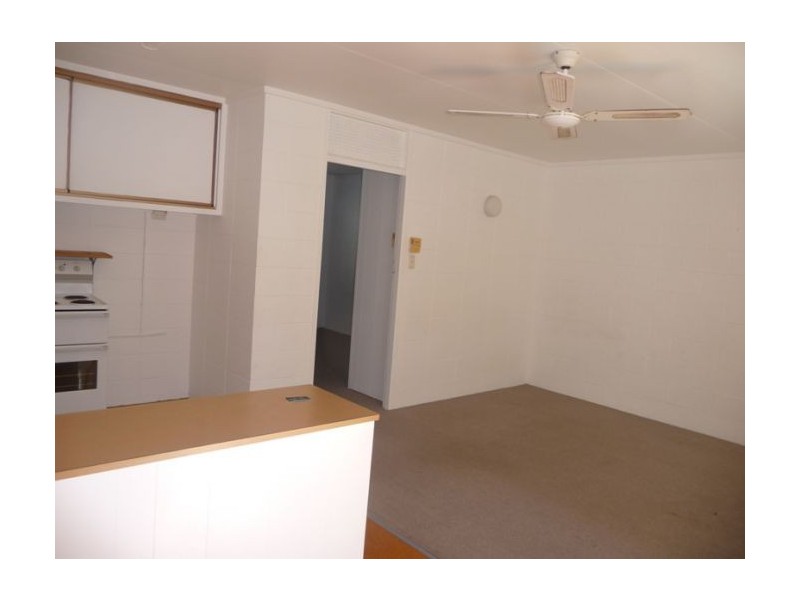 8/10 Leonard Street, Surfers Paradise QLD 4217