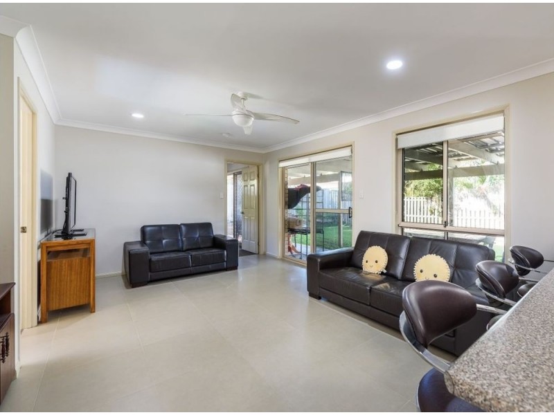 7 Castle Rock Street, Parkwood QLD 4214