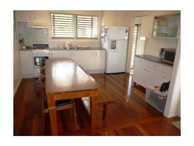 96 Robert Street, Labrador QLD 4215