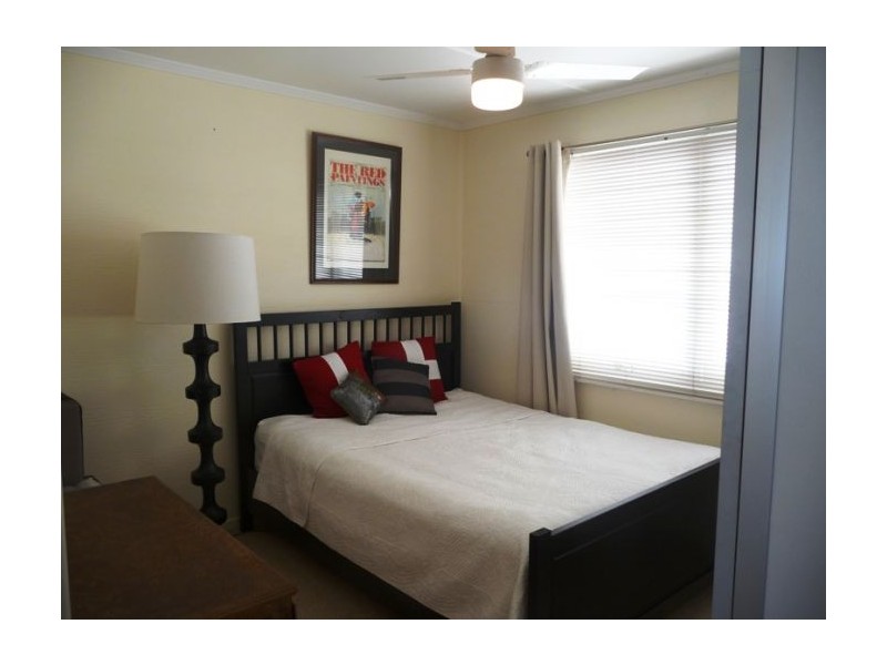 96 Robert Street, Labrador QLD 4215