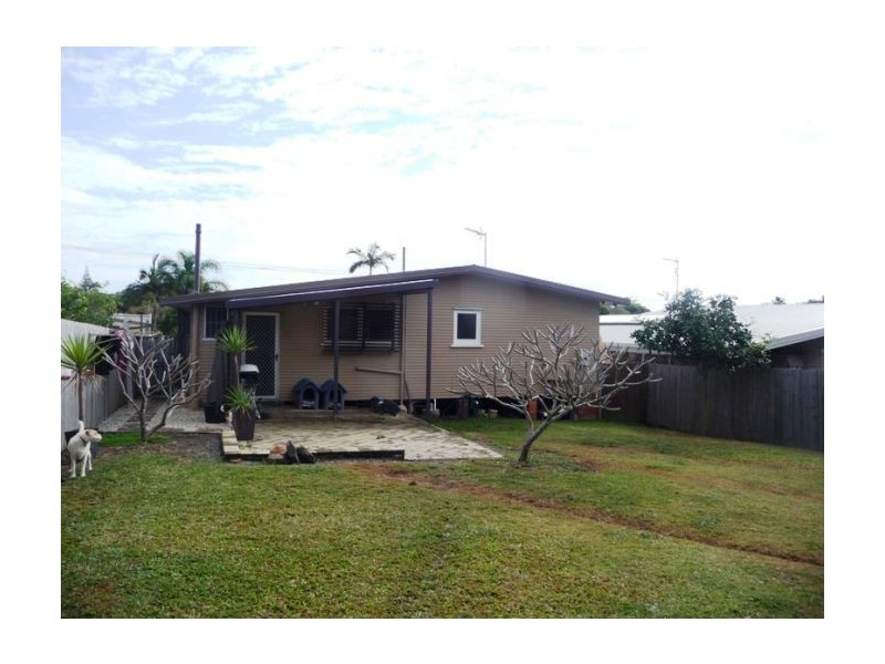 96 Robert Street, Labrador QLD 4215