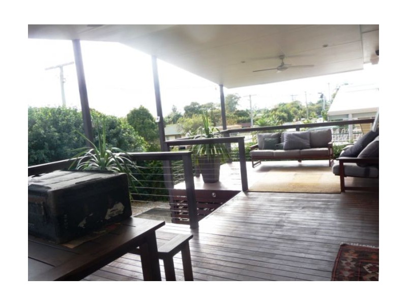 96 Robert Street, Labrador QLD 4215