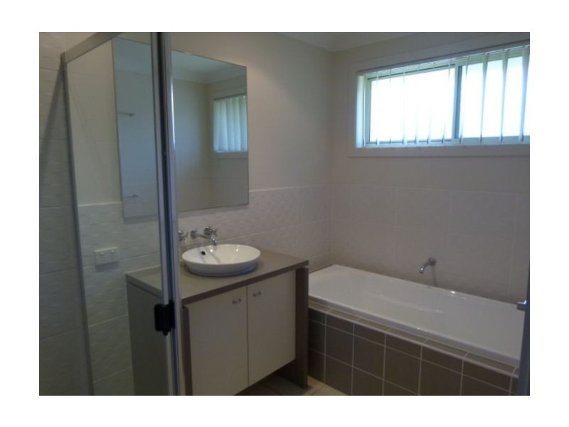 22 Lockwood Place, Molendinar QLD 4214