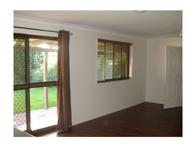 38 Lambros Drive, Benowa QLD 4217