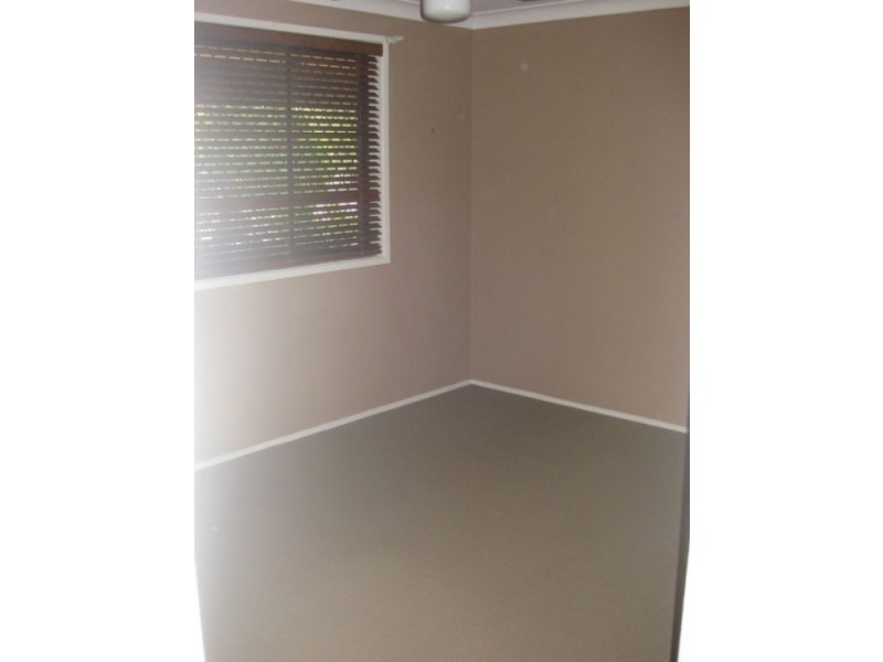 38 Lambros Drive, Benowa QLD 4217