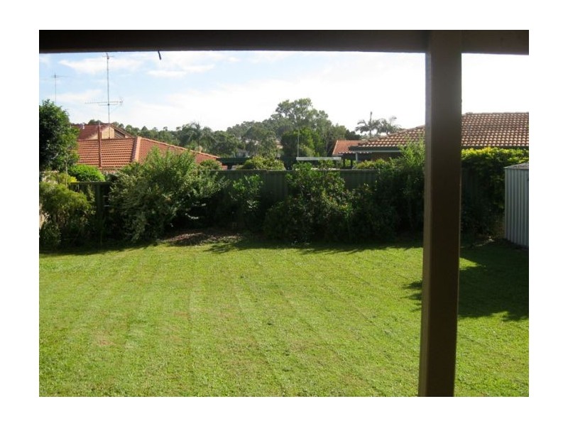 38 Lambros Drive, Benowa QLD 4217