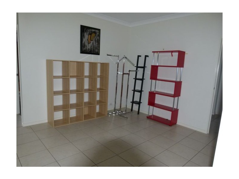 39 Highcrest Circuit, Molendinar QLD 4214