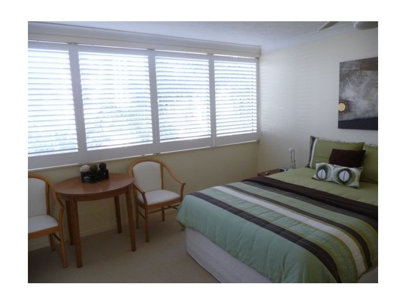 9, 220 Surf Parade, Surfers Paradise QLD 4217