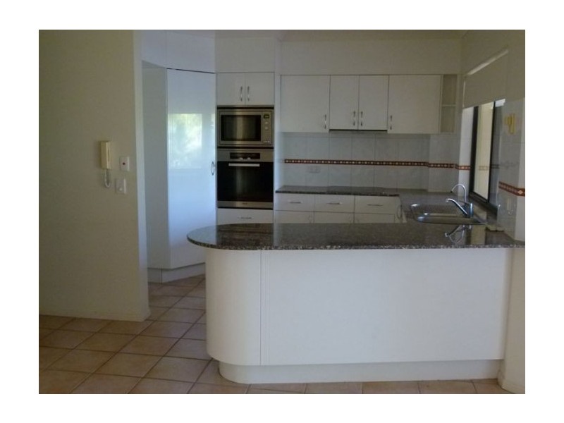 147/125 Santa Cruz Blvd, Clear Island Waters QLD 4226