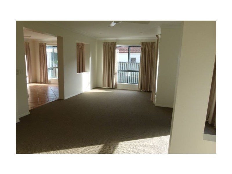 11 Tuggerah Close, Robina QLD 4226