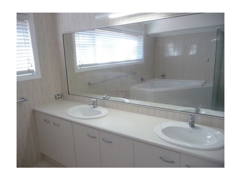 Benowa Waters QLD 4217