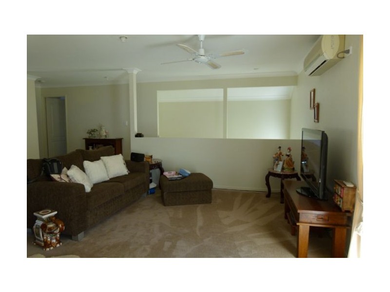 1 Mellissah Crescent, Arundel QLD 4214