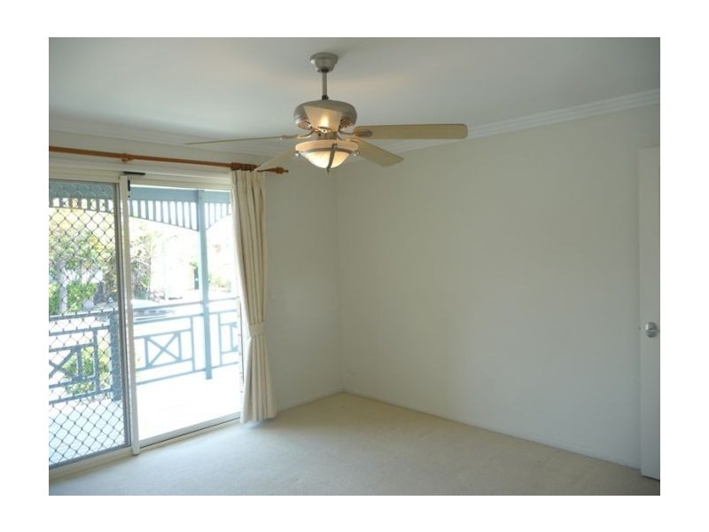 1/197-199 High Street, Southport QLD 4215