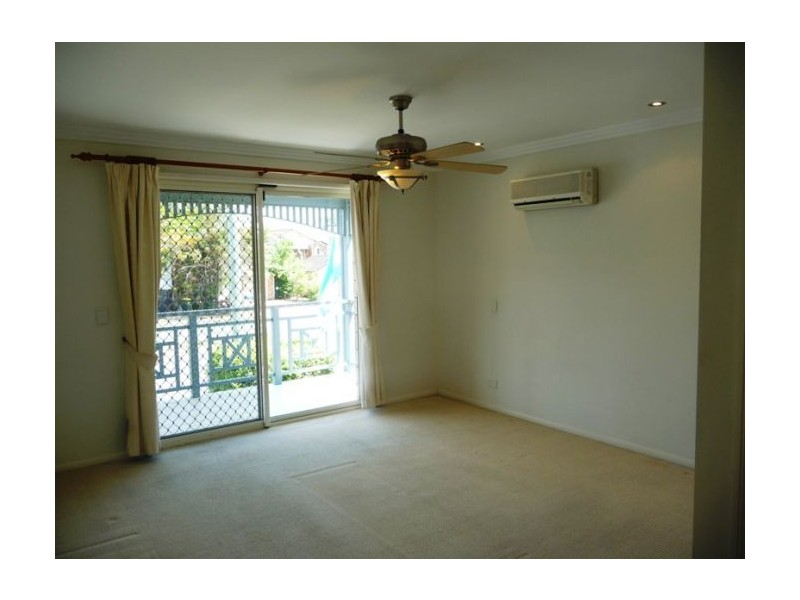 1/197-199 High Street, Southport QLD 4215