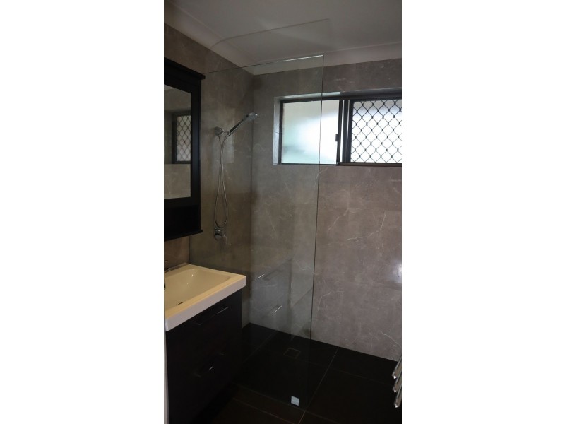 22 Barrine Drive, Worongary QLD 4213