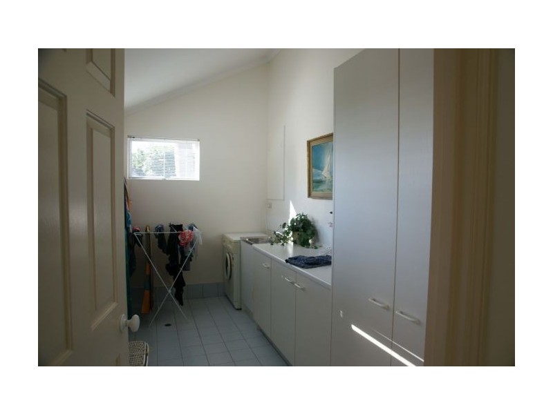 8 125 Santa Cruz Blvd, Clear Island Waters QLD 4226