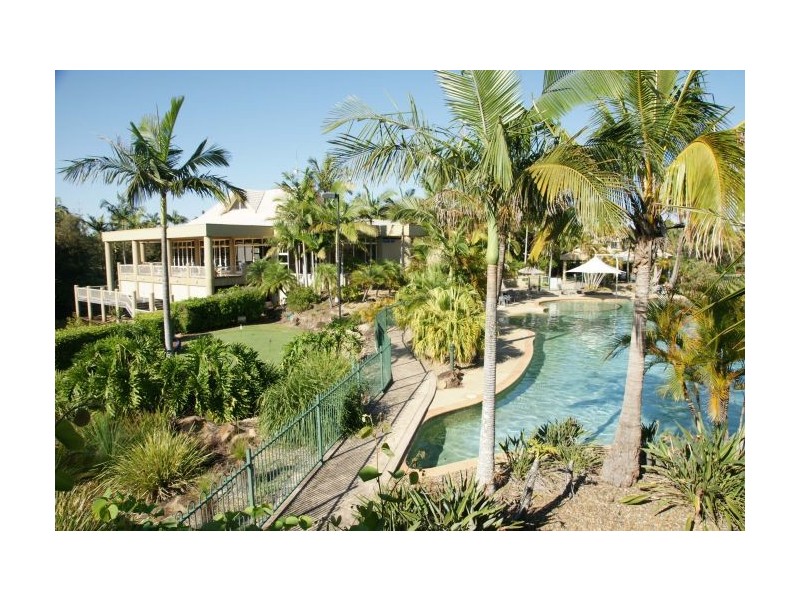 8 125 Santa Cruz Blvd, Clear Island Waters QLD 4226