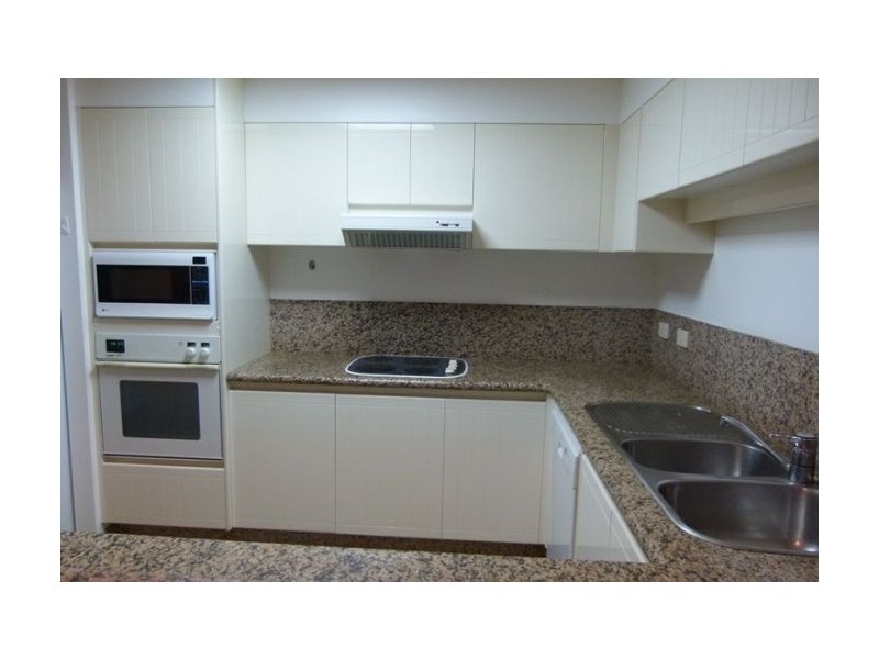 125 Santa Cruz Blvd, Haversham 3, Clear Island Waters QLD 4226