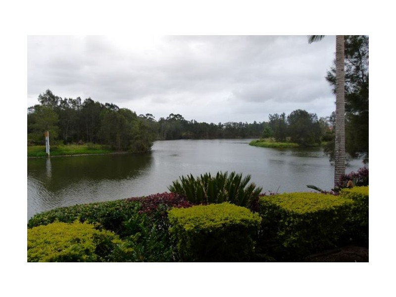 125 Santa Cruz Blvd, Haversham 3, Clear Island Waters QLD 4226