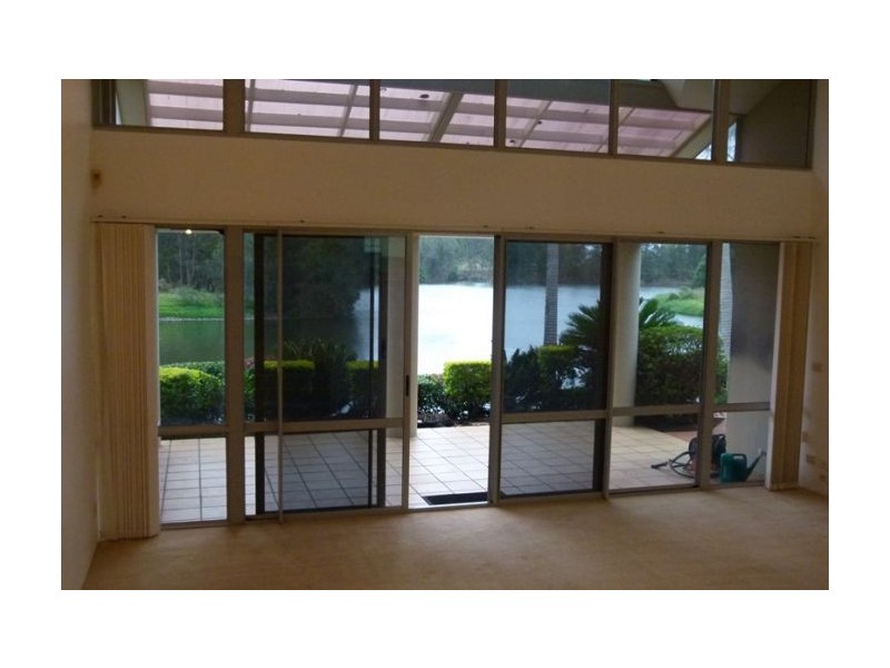 125 Santa Cruz Blvd, Haversham 3, Clear Island Waters QLD 4226