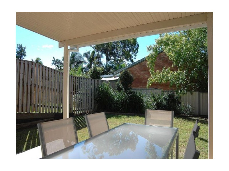 1/5a Ashton Street, Labrador QLD 4215