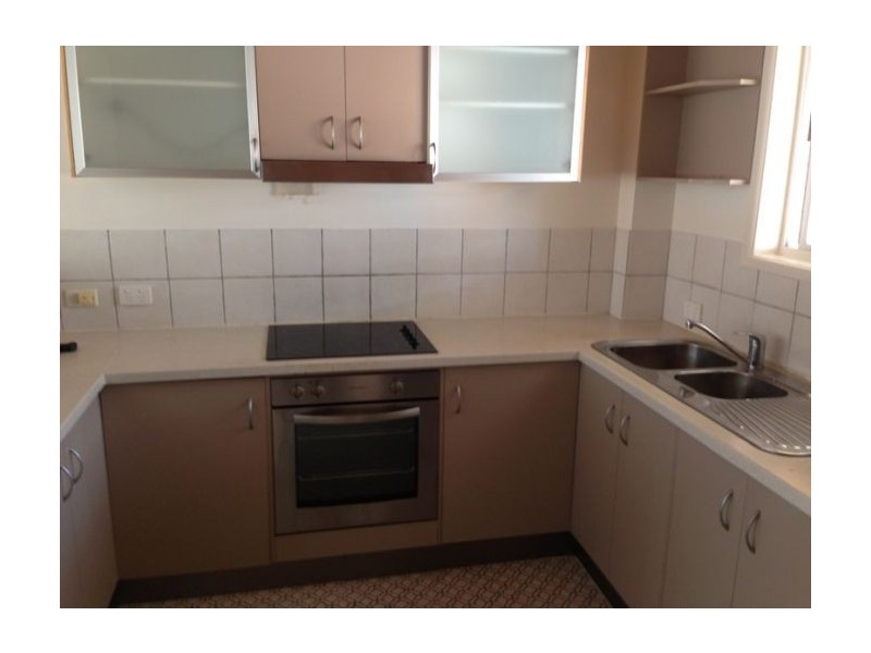 4/23 Anne Avenue, Broadbeach QLD 4218